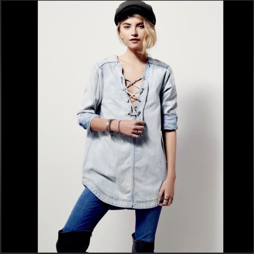 NWOT Free People Washed Out Cloud Blue
Denim Lace Up - Picture 3 of 12